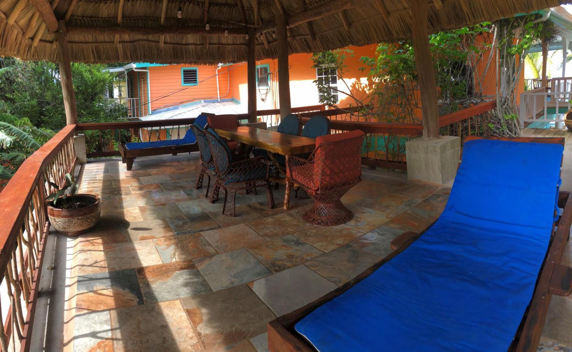 Coral Cove Inn Майя-Бич Экстерьер фото